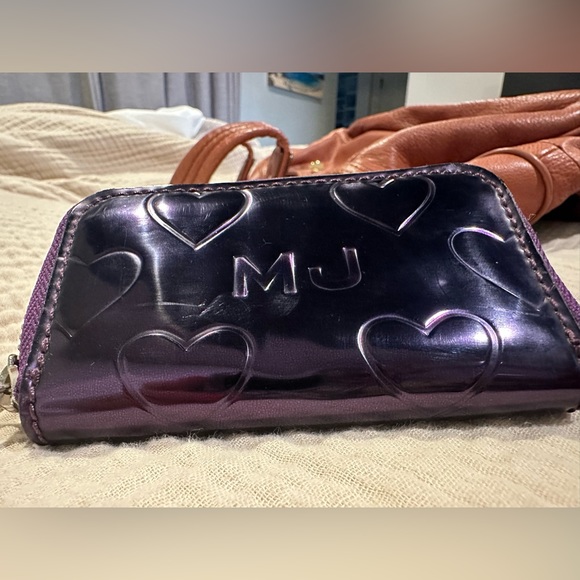 Marc by Marc Jacobs Purple MIRROR HEART Coin Case - Picture 2 of 4